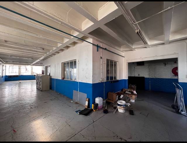 1,786M² FACTORY TO LET IN STEELEDALE